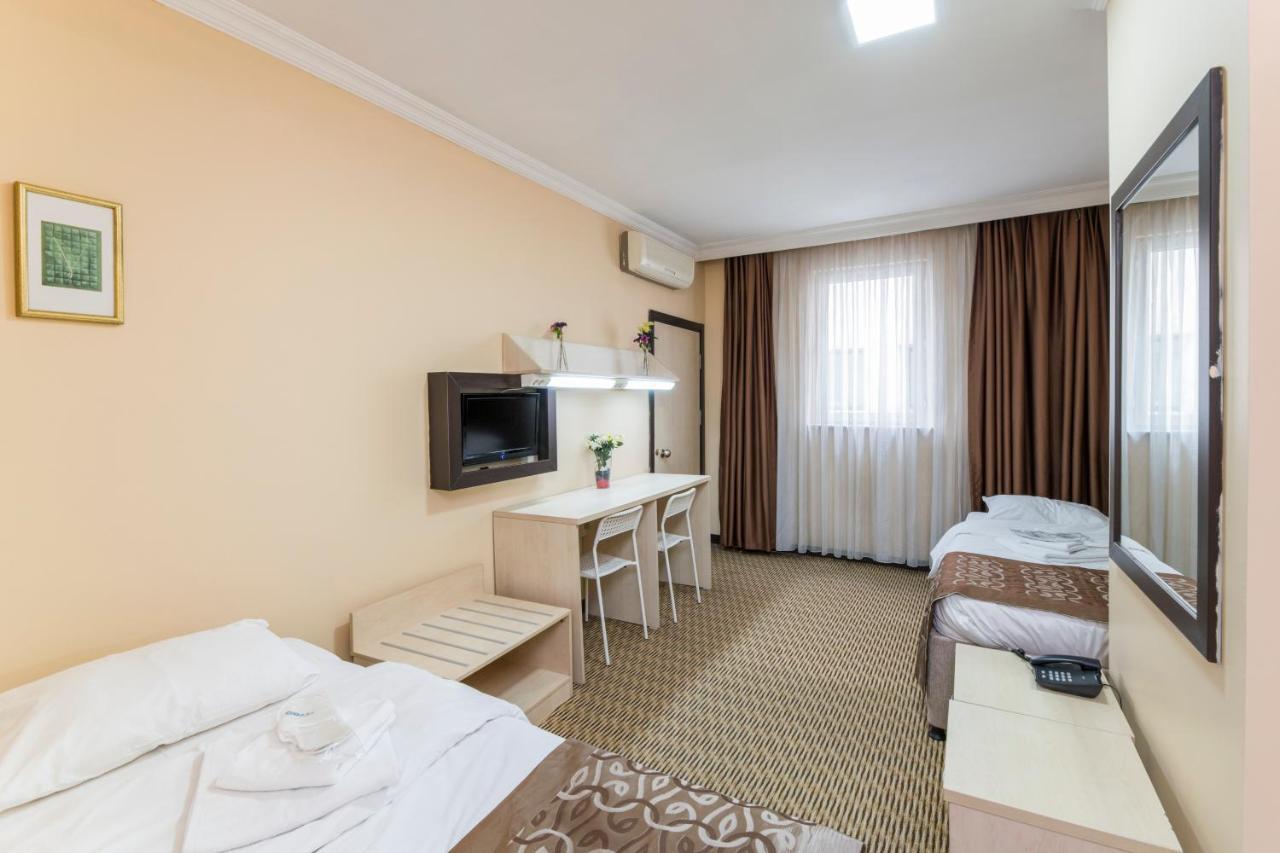 My Dome Economy Hotel Istanboel Buitenkant foto
