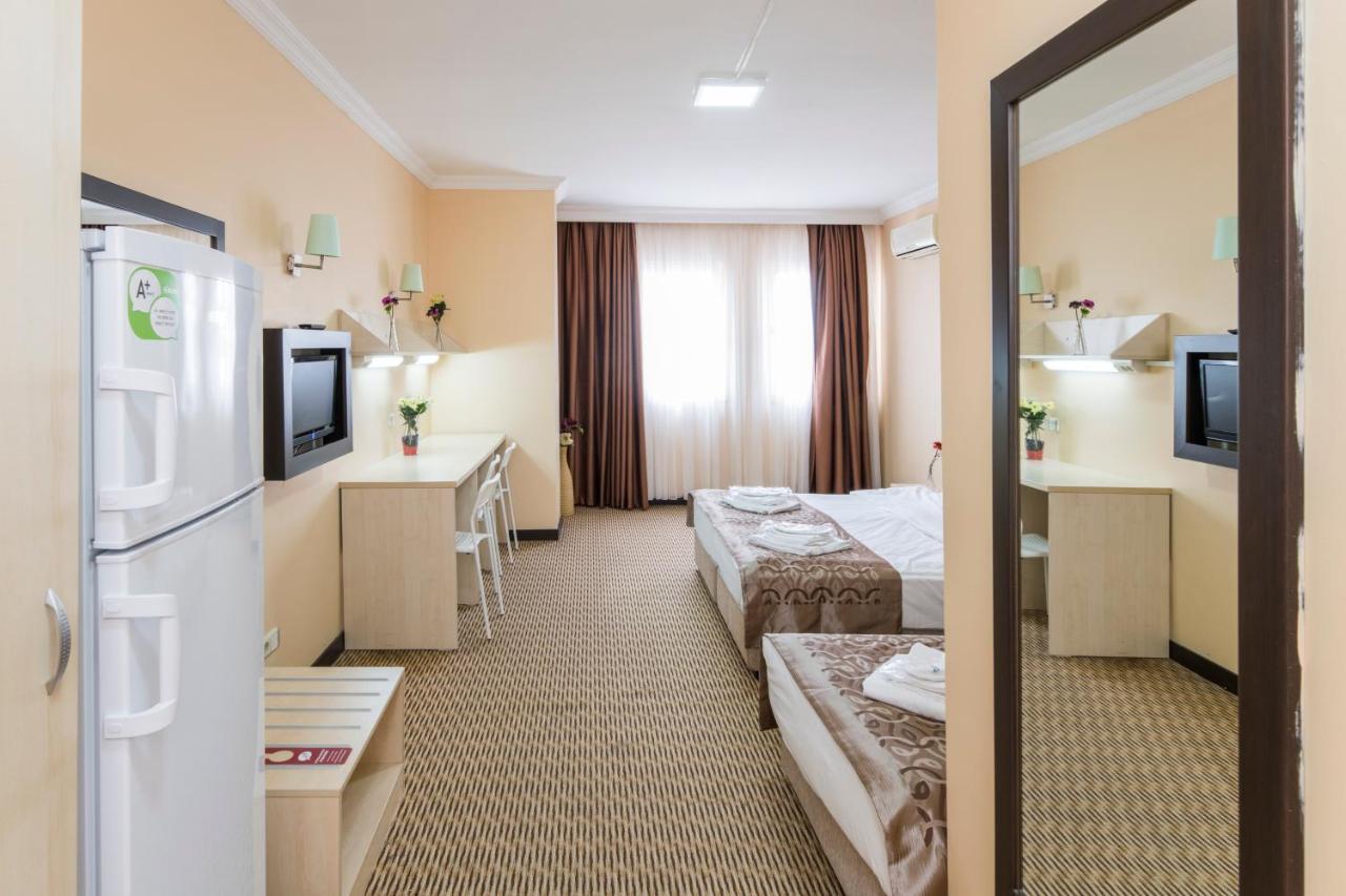 My Dome Economy Hotel Istanboel Buitenkant foto