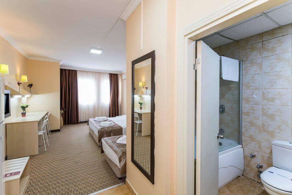 My Dome Economy Hotel Istanboel Buitenkant foto